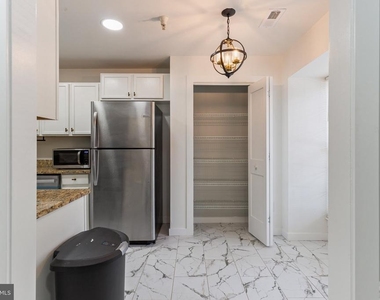 46930 Courtyard Square - Photo Thumbnail 23
