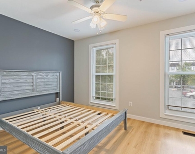 46930 Courtyard Square - Photo Thumbnail 7