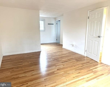 9409 Starlit Ponds Drive - Photo Thumbnail 6