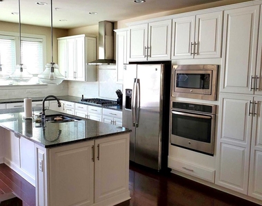 13717 Neil Armstrong Avenue - Photo Thumbnail 11