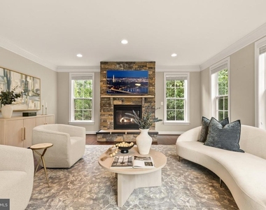 6203 Champion Oak Court - Photo Thumbnail 10