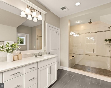 6203 Champion Oak Court - Photo Thumbnail 34