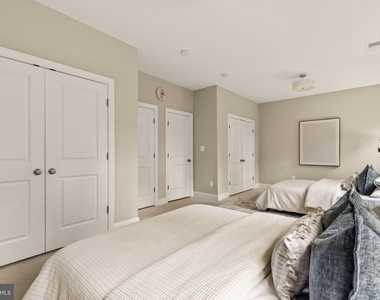 6203 Champion Oak Court - Photo Thumbnail 29