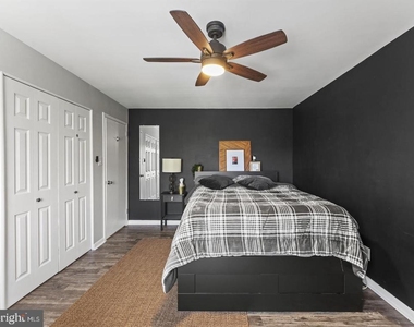 3100 S Manchester Street - Photo Thumbnail 3