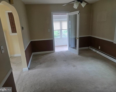 2414 Fairview Drive - Photo Thumbnail 5