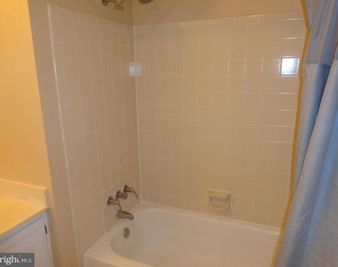 6021 Heatherwood Drive - Photo Thumbnail 10