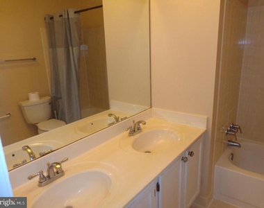 6021 Heatherwood Drive - Photo Thumbnail 9