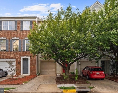1122 Cypress Tree Place - Photo Thumbnail 1