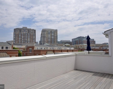 12198 Chancery Station Circle - Photo Thumbnail 29