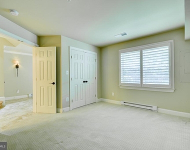 12198 Chancery Station Circle - Photo Thumbnail 25
