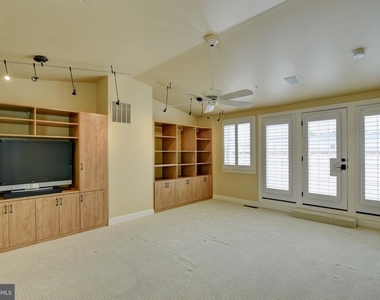 12198 Chancery Station Circle - Photo Thumbnail 12