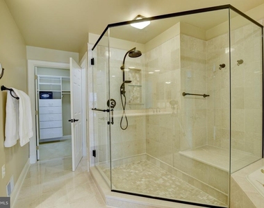12198 Chancery Station Circle - Photo Thumbnail 19