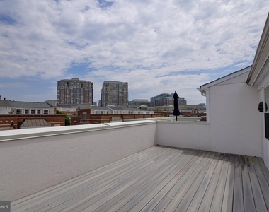 12198 Chancery Station Circle - Photo Thumbnail 30