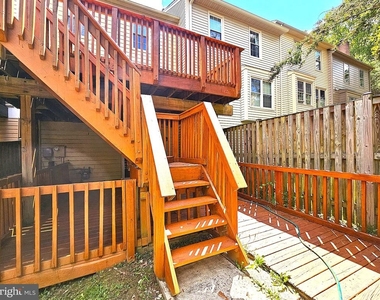 4718 Gainsborough Drive - Photo Thumbnail 18