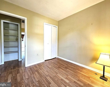 4718 Gainsborough Drive - Photo Thumbnail 16
