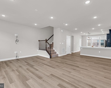 7265 Nittany Lane - Photo Thumbnail 4