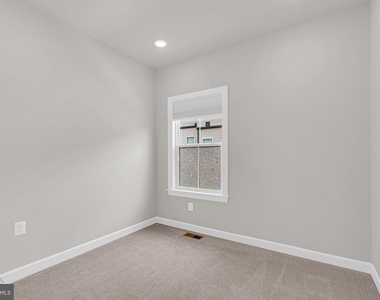 7265 Nittany Lane - Photo Thumbnail 28