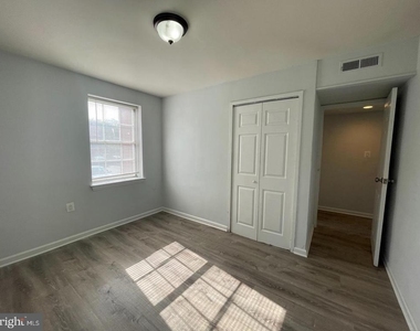 6511 10th Street - Photo Thumbnail 8