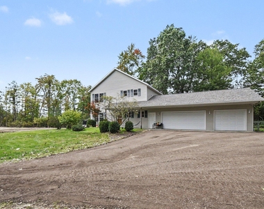 1736 Parker Drive - Photo Thumbnail 23