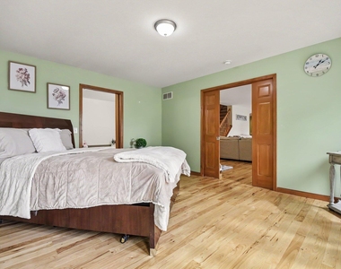 1736 Parker Drive - Photo Thumbnail 8