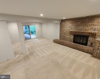 11570 Embers Court - Photo Thumbnail 12
