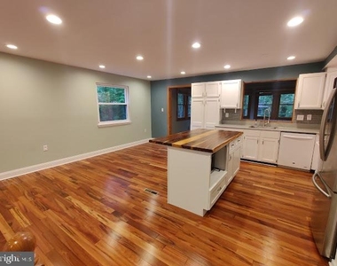 11570 Embers Court - Photo Thumbnail 6