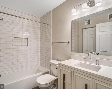 7729 Inversham Drive - Photo Thumbnail 24
