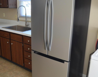 5519 E Karen Court - Photo Thumbnail 4