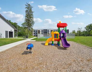 2675 Burton Road - Photo Thumbnail 41