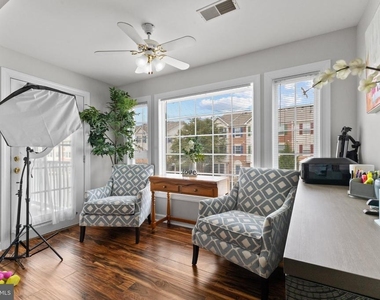 8311 Bluebird Way - Photo Thumbnail 18