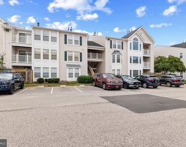8311 Bluebird Way - Photo Thumbnail 1