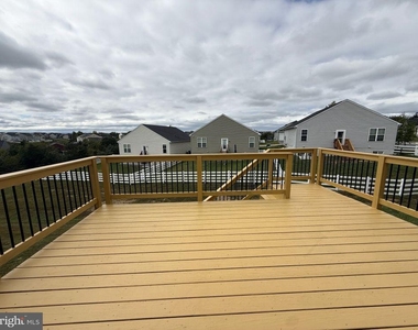 106 Halo Court - Photo Thumbnail 33