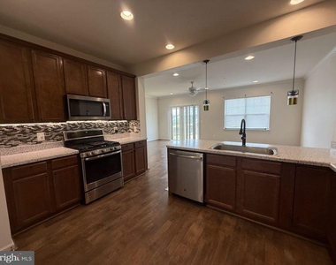 106 Halo Court - Photo Thumbnail 13