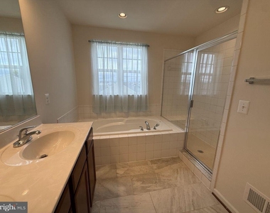 106 Halo Court - Photo Thumbnail 23