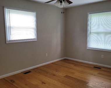 2720 Martinsburg Pike - Photo Thumbnail 13