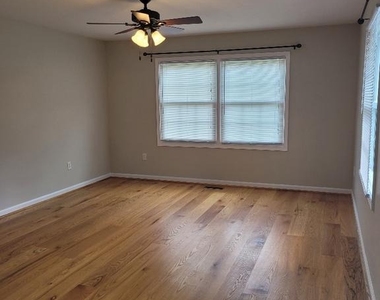 2720 Martinsburg Pike - Photo Thumbnail 5