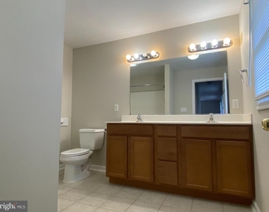 2720 Martinsburg Pike - Photo Thumbnail 30