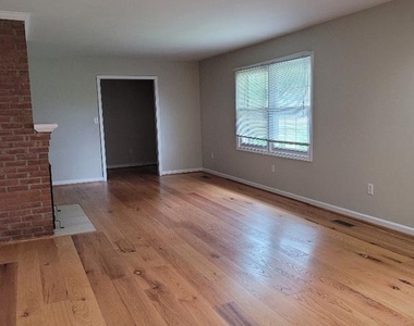 2720 Martinsburg Pike - Photo Thumbnail 9