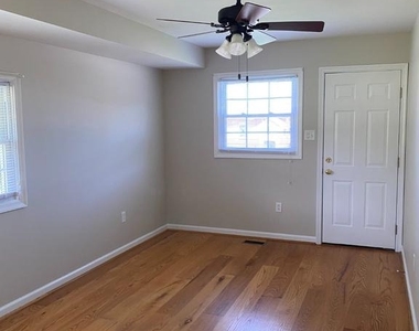 2720 Martinsburg Pike - Photo Thumbnail 18