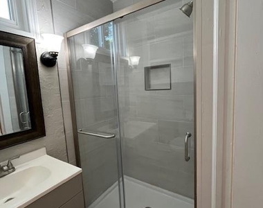 807 Wolfe Street - Photo Thumbnail 12