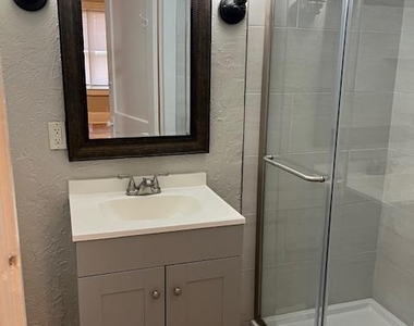 807 Wolfe Street - Photo Thumbnail 10