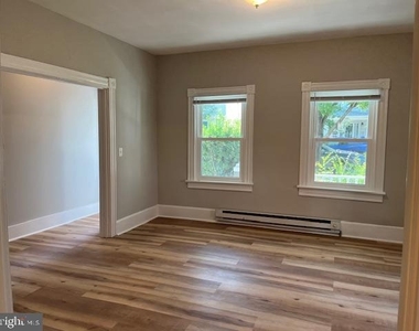 807 Wolfe Street - Photo Thumbnail 4
