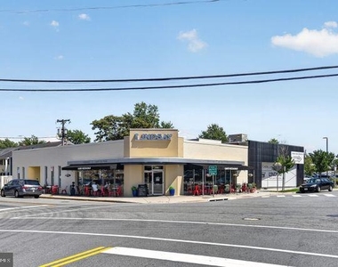 1527 Woodbine Street - Photo Thumbnail 27