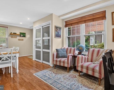 1527 Woodbine Street - Photo Thumbnail 5