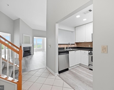 191 Somervelle Street - Photo Thumbnail 1