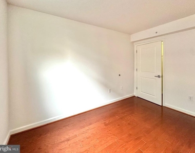 880 N Pollard Street - Photo Thumbnail 15