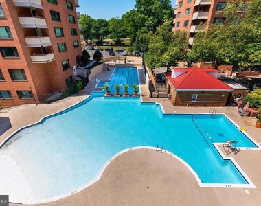 1021 Arlington Boulevard - Photo Thumbnail 21