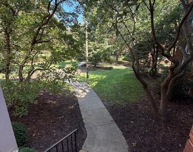 1742 Rhodes Street N - Photo Thumbnail 6