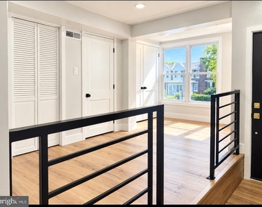 6338 Ogontz Avenue - Photo Thumbnail 2