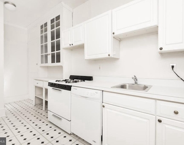 235 S 15th Street - Photo Thumbnail 3